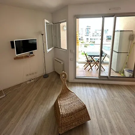 Apartment Grand Face